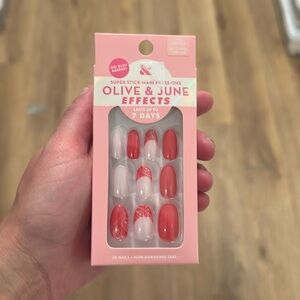 Olive & June Press-On Nails bandana chrome